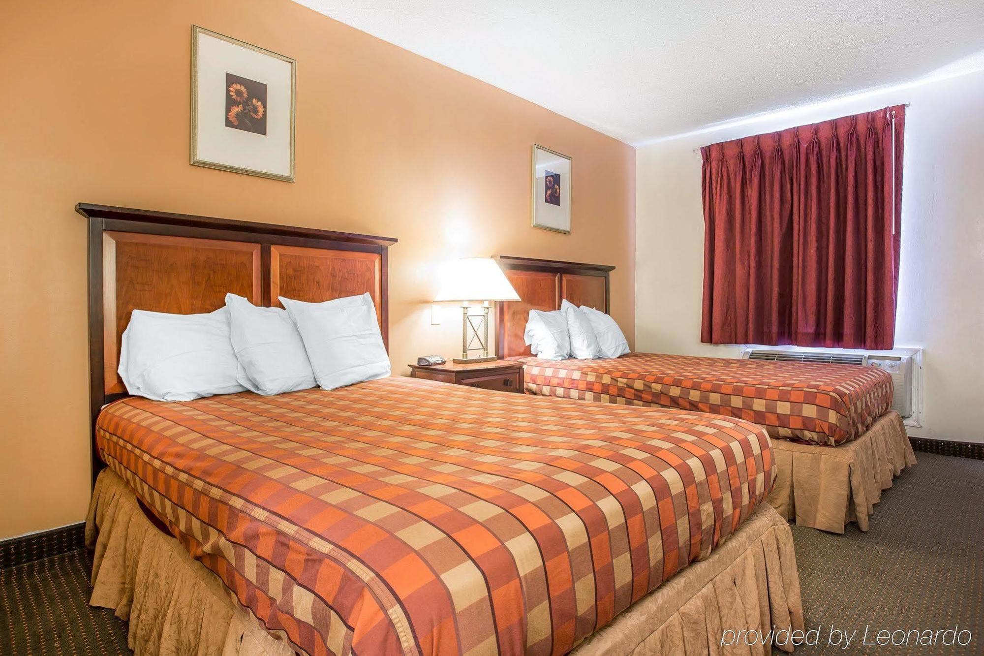 Travelodge By Wyndham Hotel 2*